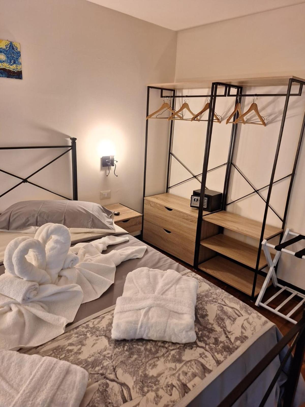 شقة Exclusive Loft Degli Artisti فلورنس المظهر الخارجي الصورة
